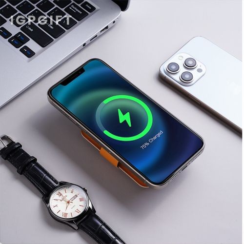 Magsafe磁吸卡套帶無線行動電源