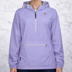 女性四分之一拉鏈風衣