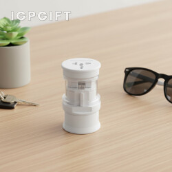 多功能旅行充電器